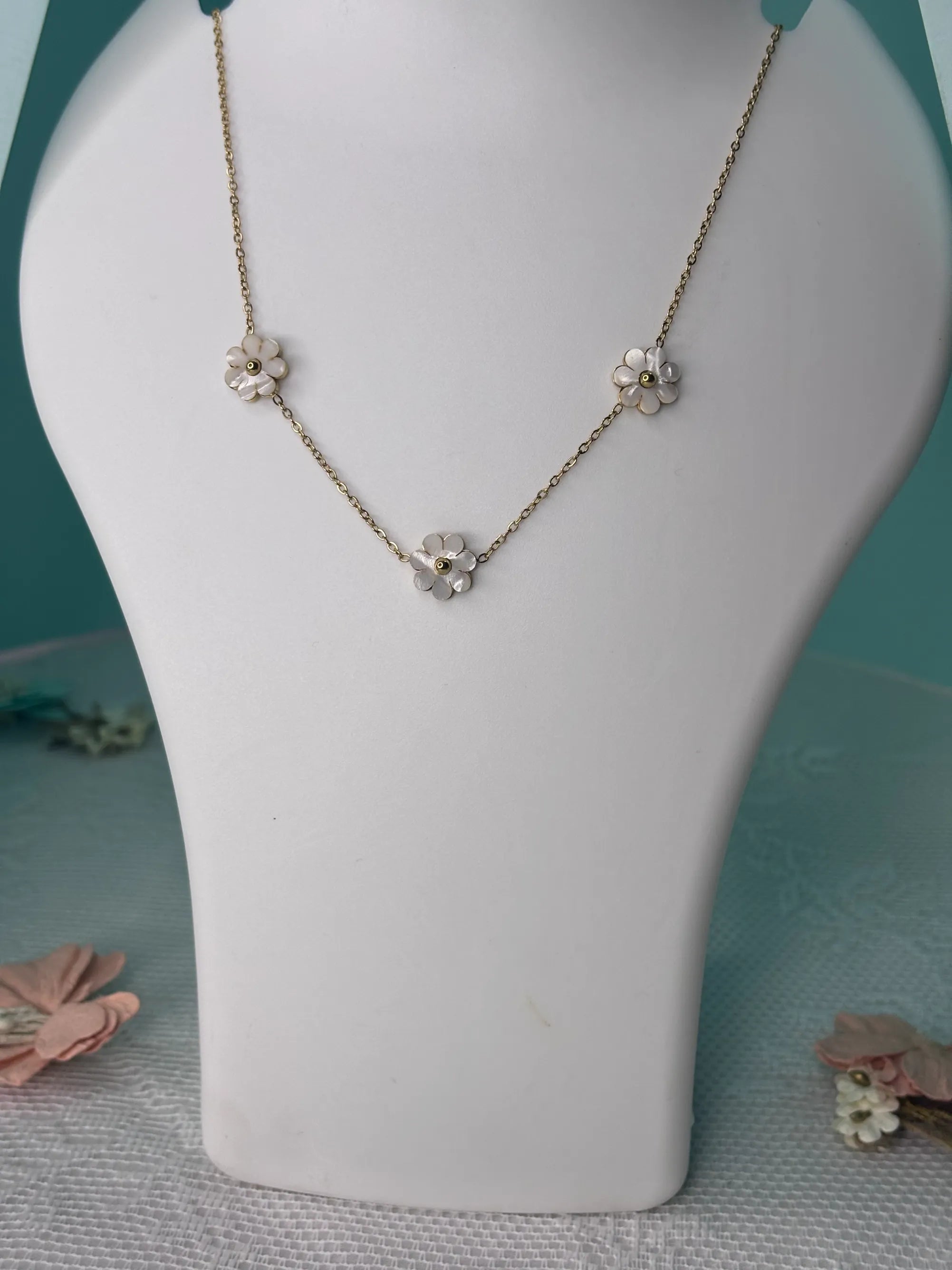 Delicate Mother of Pearl Floral Necklace (SKU: B4-SC-003)
