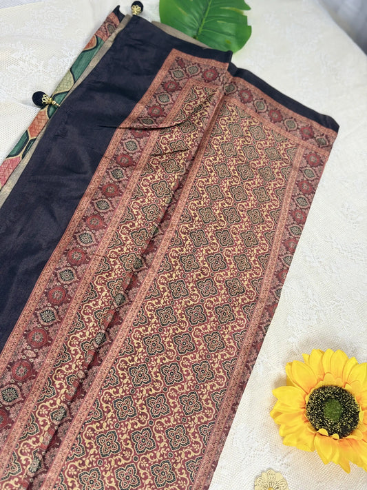 Hemali (Mughal Ajrakh Mul Cotton Saree): Dark Green Saree with Red and Green Stripped Petal Butti Body and Mughal Print Border and Pallu