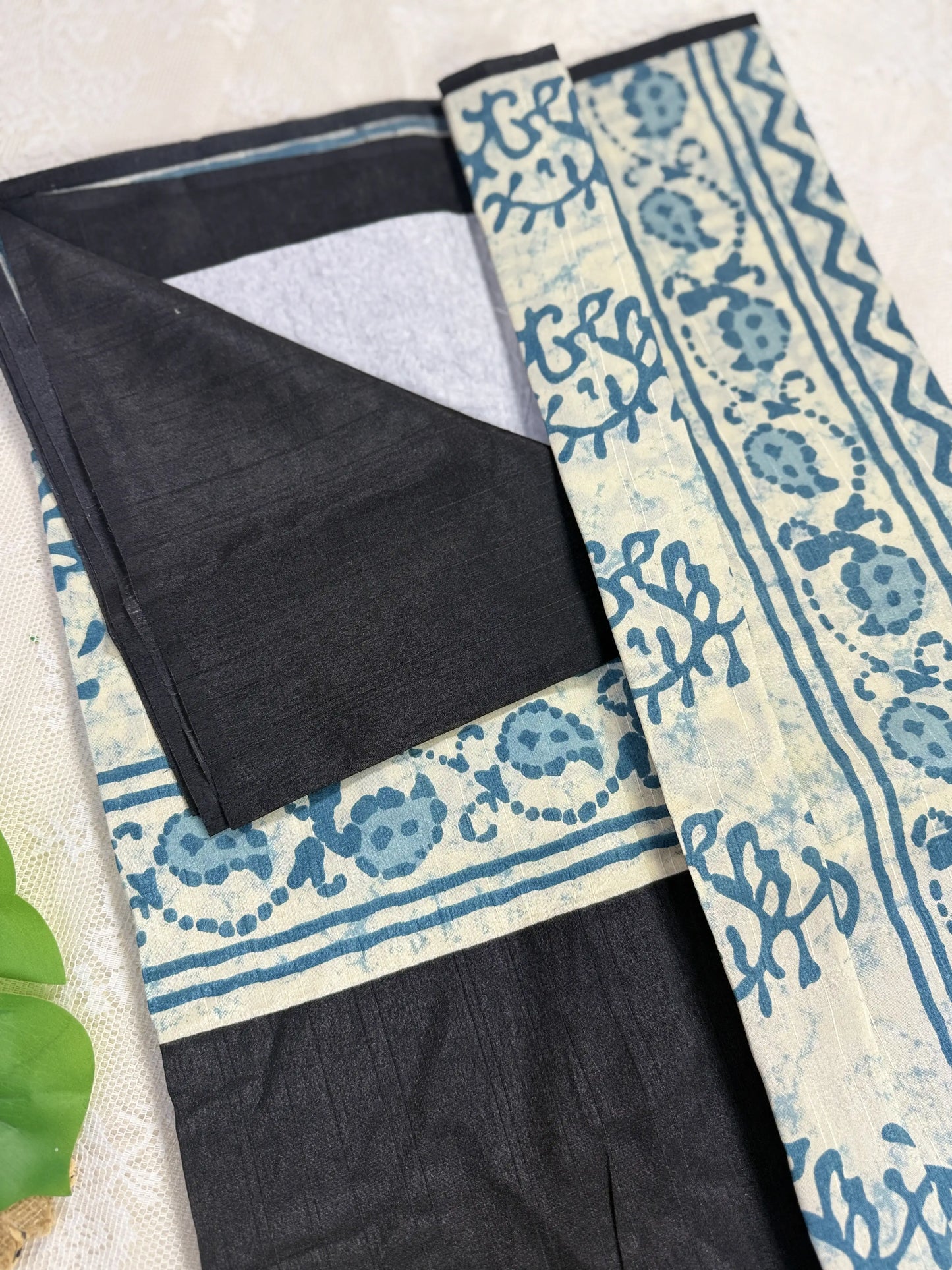 Everyday Tussar Saree: Black Saree with white and teal motif