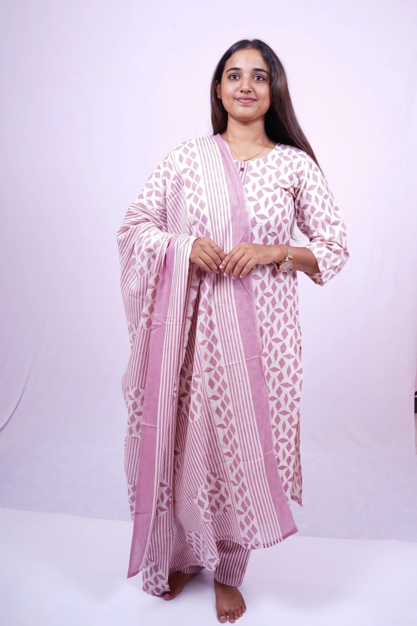Rose Quartz Geometric Print Kurthi Set with Dupatta| 3-Piece Kurthi Set| T2-001