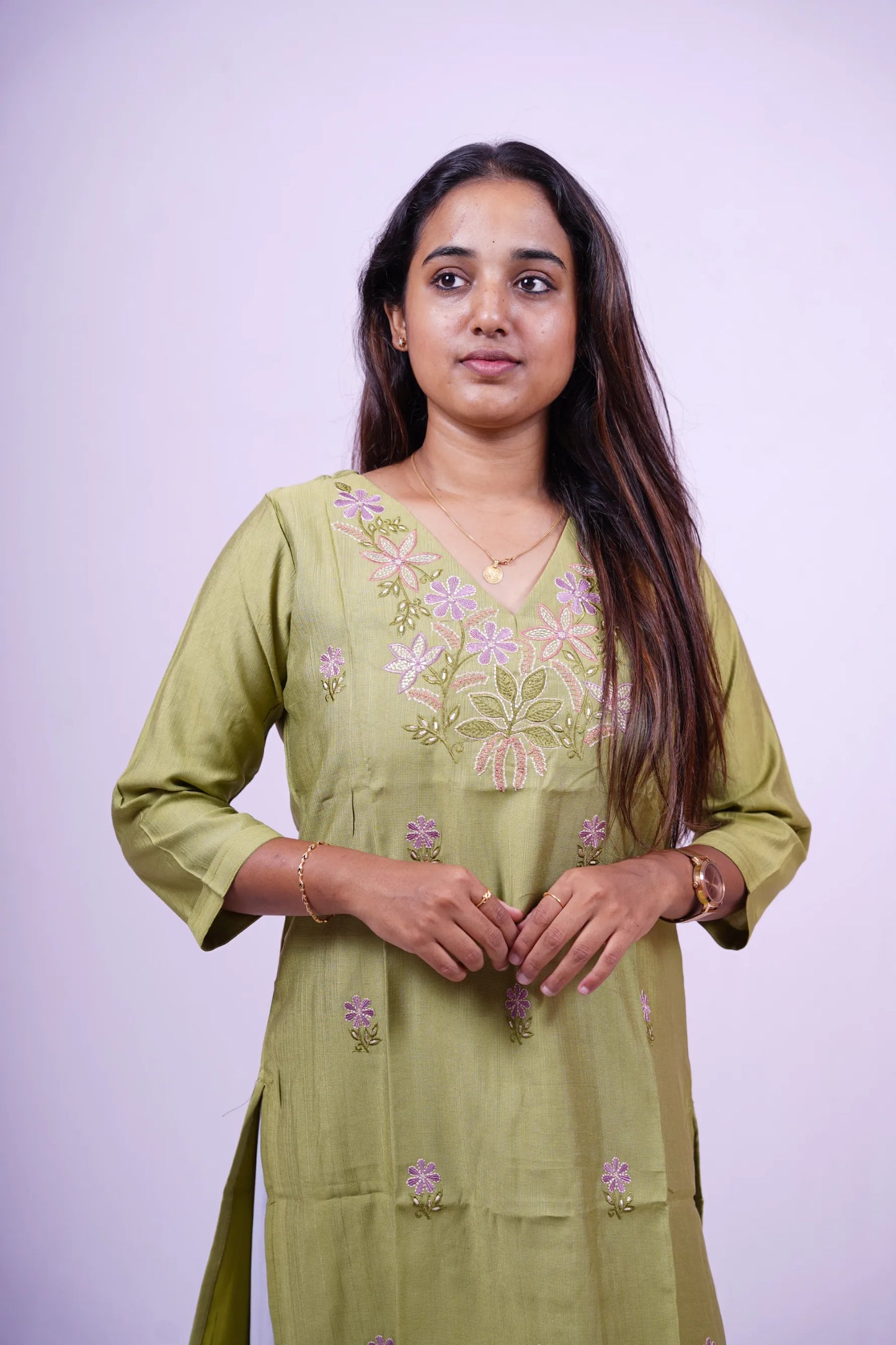 Green Floral Embroidered Kurthi | Q2-002